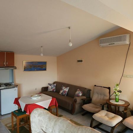 Apartment Odmor Bar Kültér fotó