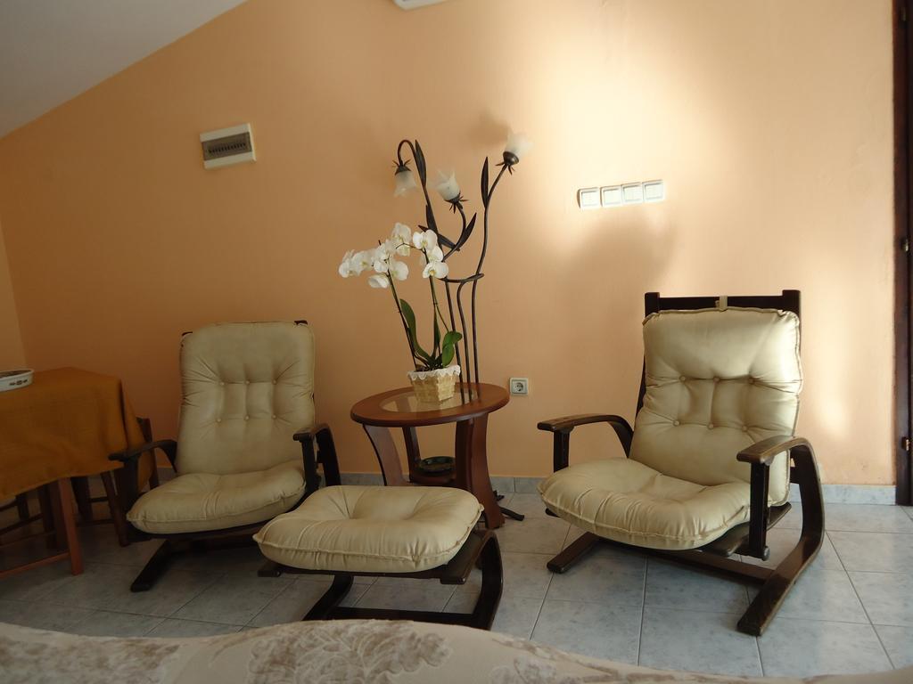Apartment Odmor Bar Kültér fotó