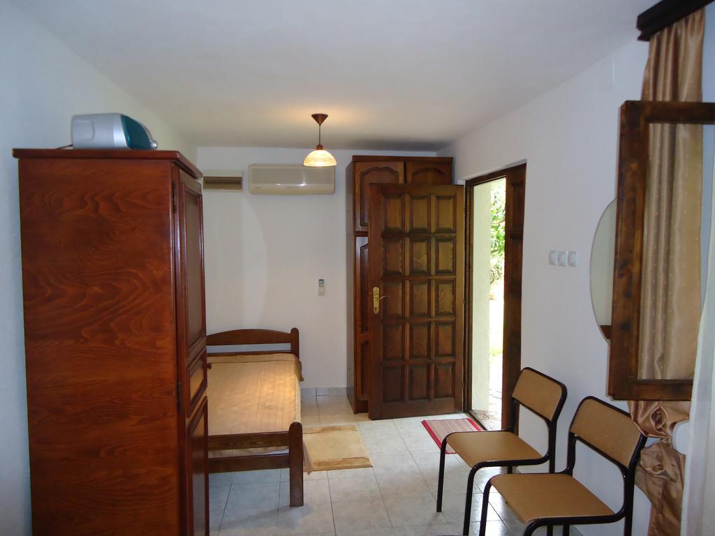 Apartment Odmor Bar Kültér fotó